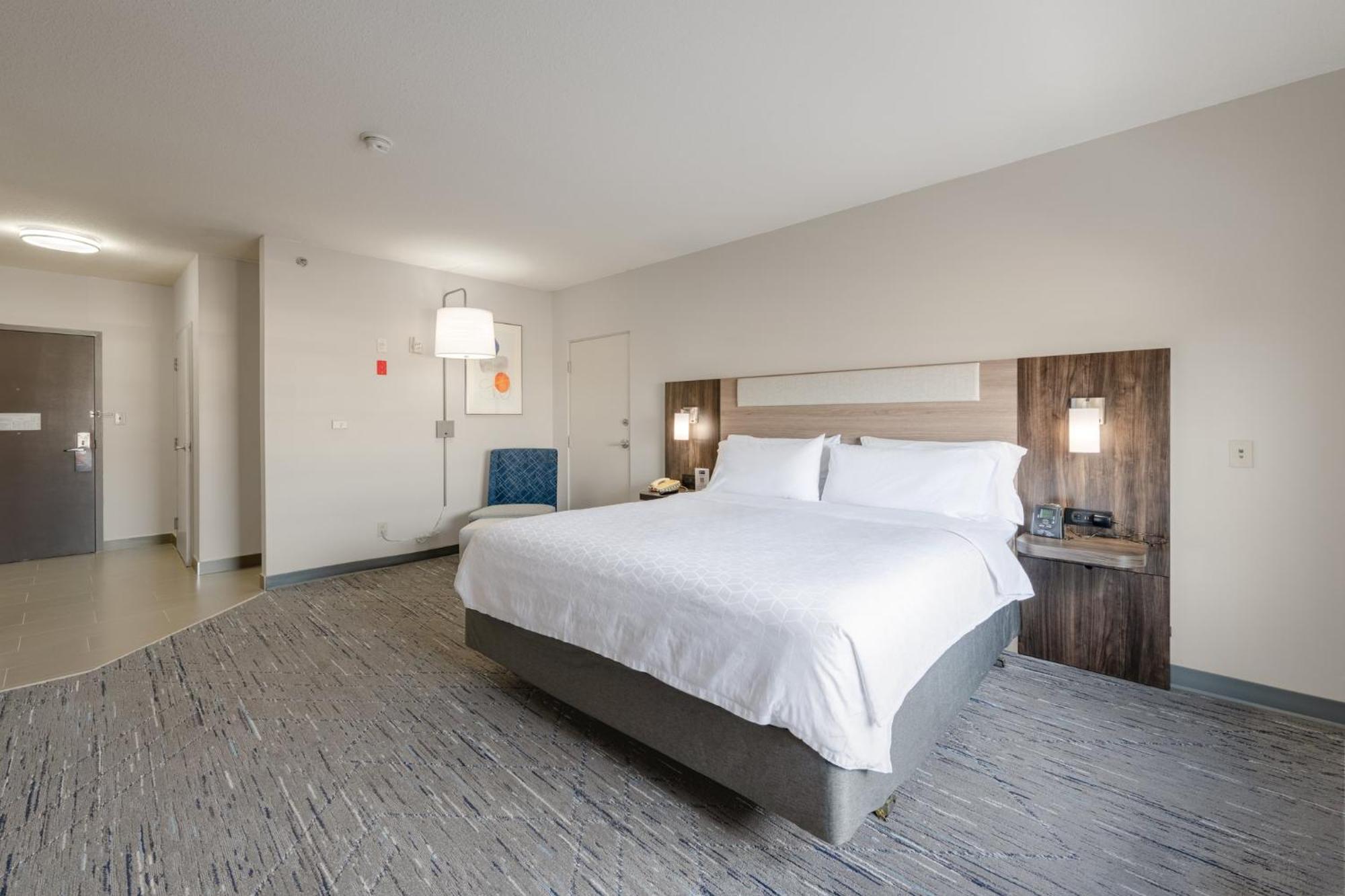 Holiday Inn Express Hotel & Suites-Edmonton South By Ihg Экстерьер фото