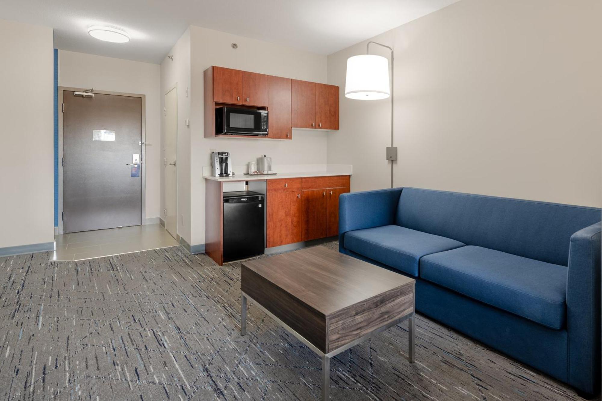 Holiday Inn Express Hotel & Suites-Edmonton South By Ihg Экстерьер фото