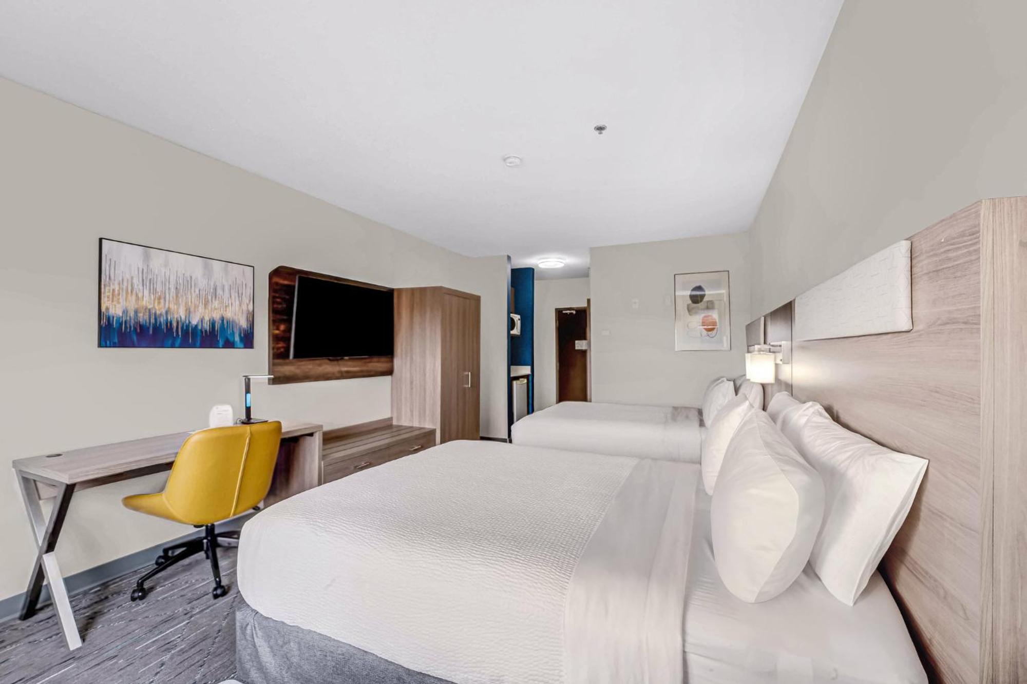 Holiday Inn Express Hotel & Suites-Edmonton South By Ihg Экстерьер фото