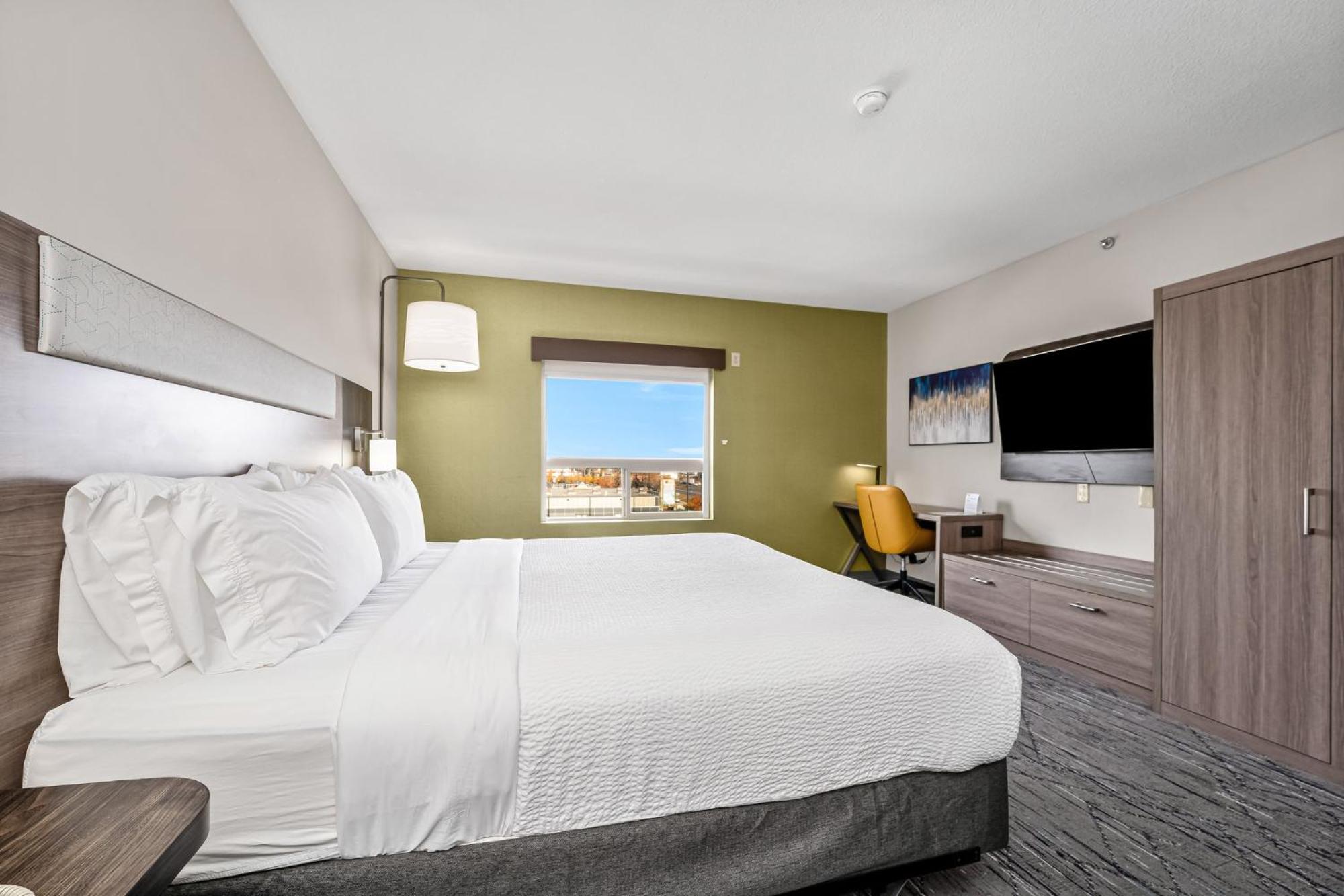 Holiday Inn Express Hotel & Suites-Edmonton South By Ihg Экстерьер фото