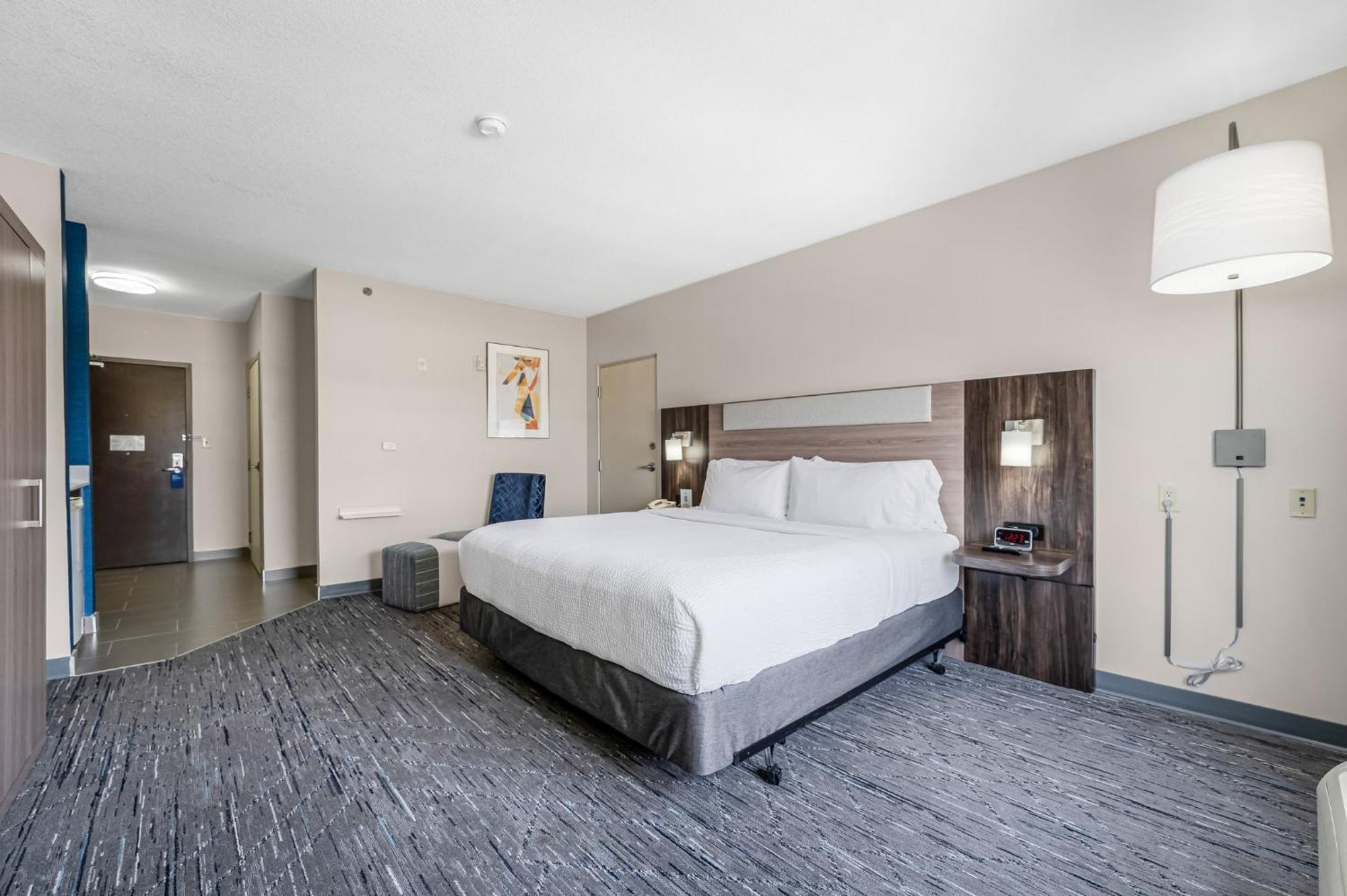 Holiday Inn Express Hotel & Suites-Edmonton South By Ihg Экстерьер фото