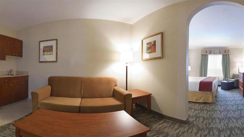 Holiday Inn Express Hotel & Suites-Edmonton South By Ihg Экстерьер фото